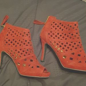 Burgundy low cut boots